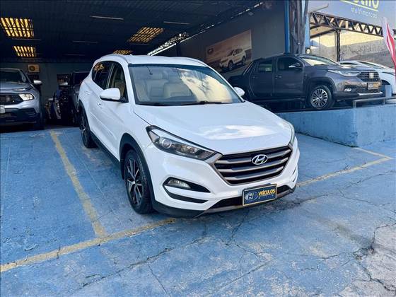 HYUNDAI TUCSON 1.6 16V T-GDI GASOLINA GL ECOSHIFT HYUNDAI TUCSON 1.6 16V T-GDI GASOLINA GL ECOSHIFT